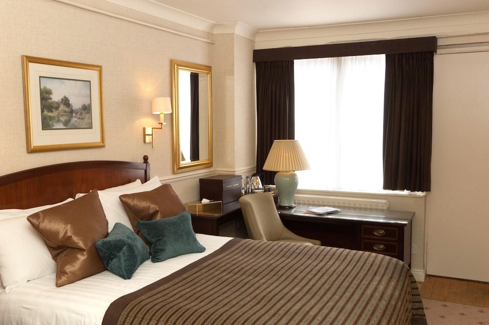 Flitwick Manor Hotel Экстерьер фото