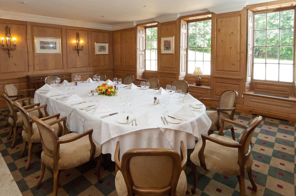 Flitwick Manor Hotel Экстерьер фото