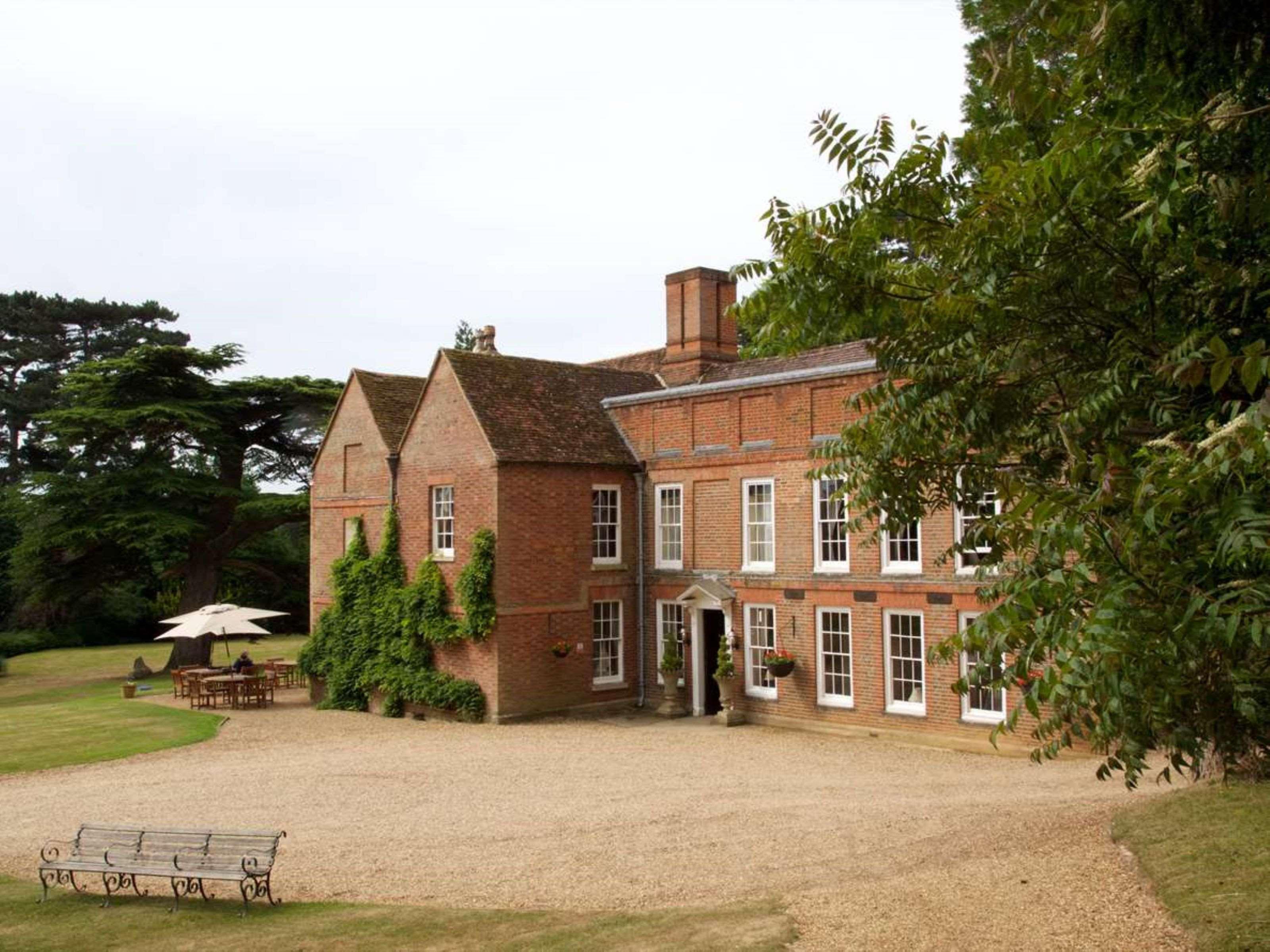 Flitwick Manor Hotel Экстерьер фото